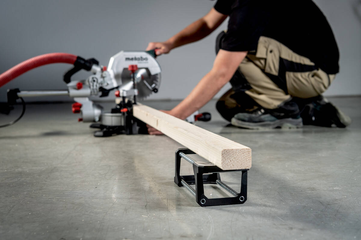 Metabo KGS 254 M Ukośnica Kapówka 1450 W