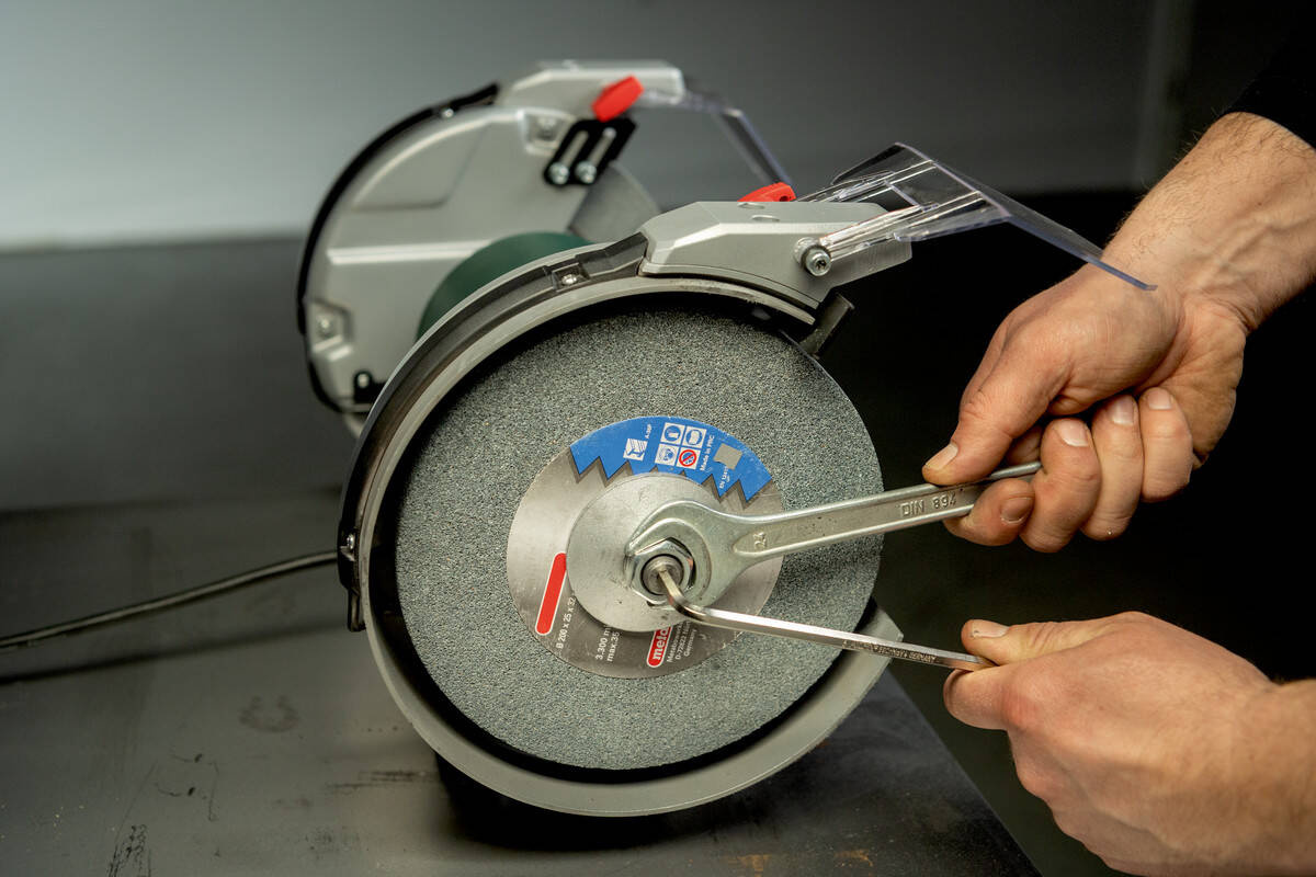 Metabo DS 200 PLUS Szlifierka stołowa podwójna